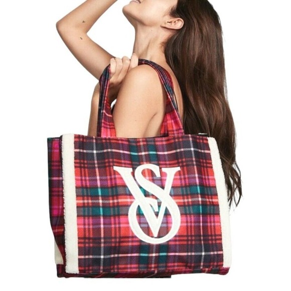 Victoria's Secret 2022 Black Friday Tote Bag Red Plaid NWT. - Picture 1 of 16